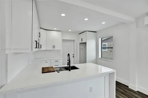 733 NW 15th Terrace Fort Lauderdale FL 33311