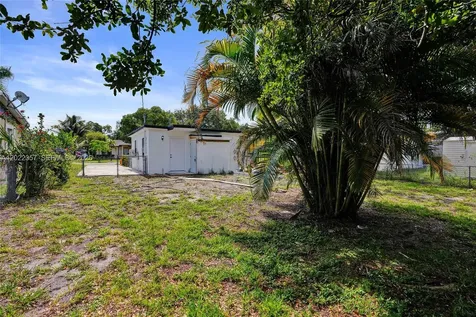733 NW 15th Terrace Fort Lauderdale FL 33311
