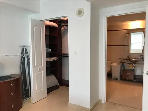 110 Washington Avenue Miami Beach FL 33139