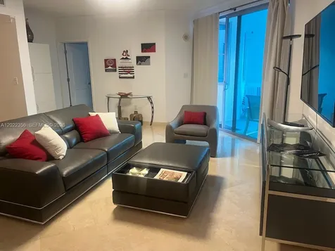 110 Washington Avenue Miami Beach FL 33139