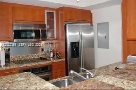 110 Washington Avenue Miami Beach FL 33139