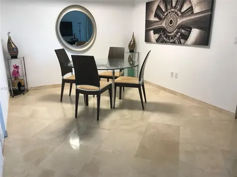 110 Washington Avenue Miami Beach FL 33139