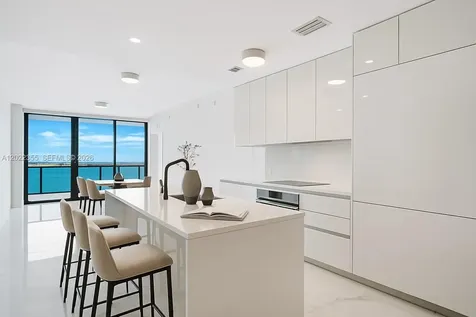 700 NE 24 Miami FL 33137