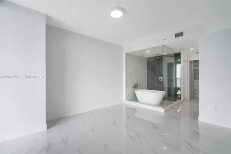 700 NE 24 Miami FL 33137