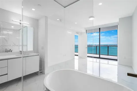 700 NE 24 Miami FL 33137