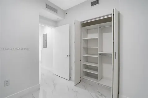 700 NE 24 Miami FL 33137