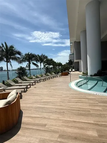 700 NE 24 Miami FL 33137