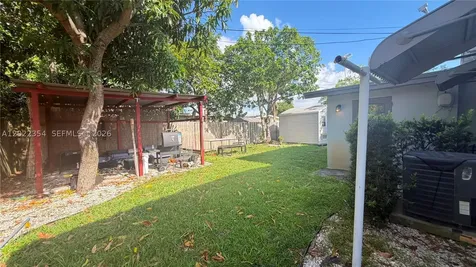 3610 SW 39th Avenue West Park FL 33023