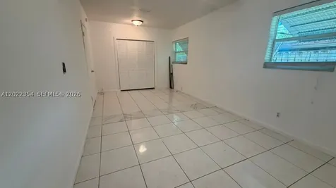 3610 SW 39th Avenue West Park FL 33023