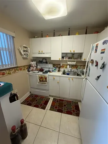 1725 W 60th Street Hialeah FL 33012