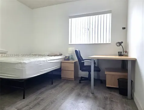 900 SW 104th Court Miami FL 33174