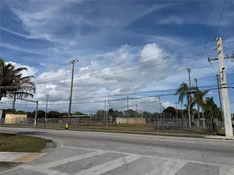 756 NW 5th Street Florida City FL 33034