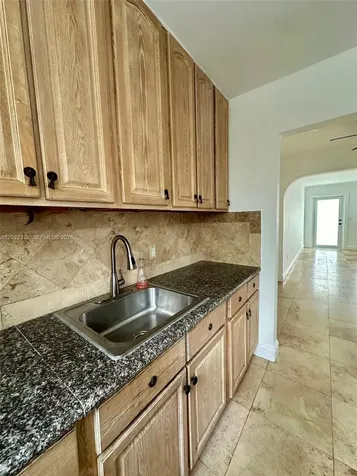 1231 Pennsylvania Avenue Miami Beach FL 33139