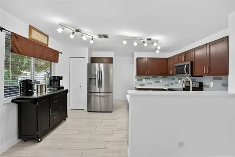 1235 SW 46th Terrace Deerfield Beach FL 33442
