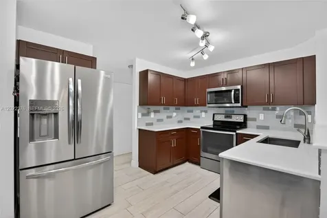 1235 SW 46th Terrace Deerfield Beach FL 33442