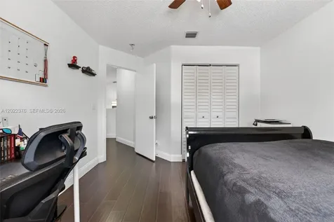 1235 SW 46th Terrace Deerfield Beach FL 33442