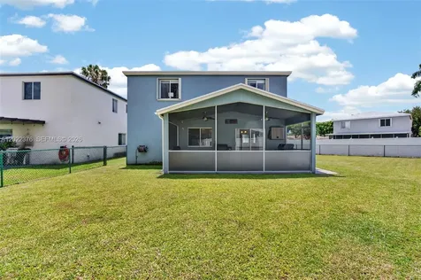 1235 SW 46th Terrace Deerfield Beach FL 33442