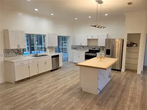 7820 N Rich Road North Fort Myers FL 33917