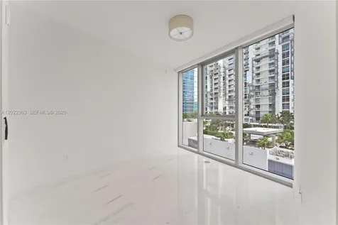 300 Biscayne Blvd Way Miami FL 33131