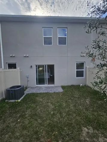 1201 Southstation Place Orlando FL 32809