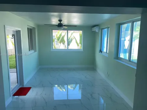 6561 SW 30th Street Miami FL 33155