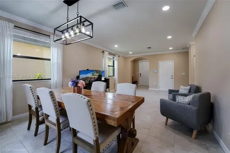 589 SE 34th Terrace Homestead FL 33033