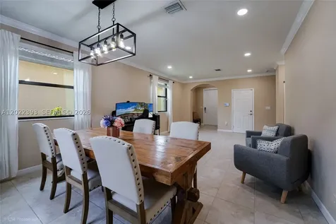 589 SE 34th Terrace Homestead FL 33033