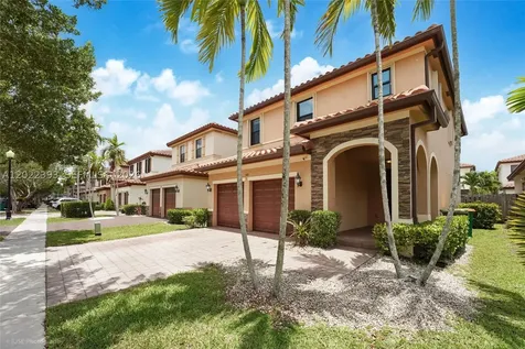 589 SE 34th Terrace Homestead FL 33033