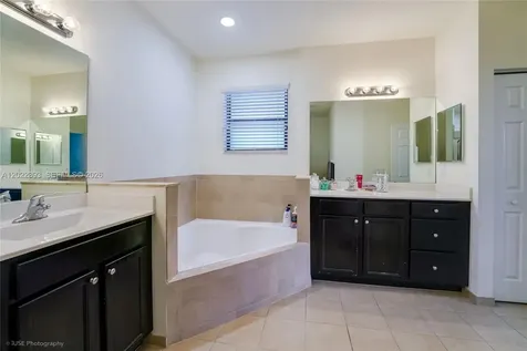 589 SE 34th Terrace Homestead FL 33033