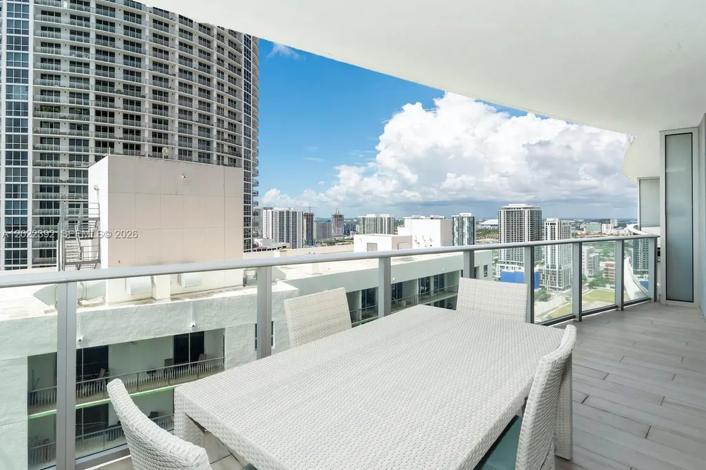 488 NE 18th Street Miami FL 33132