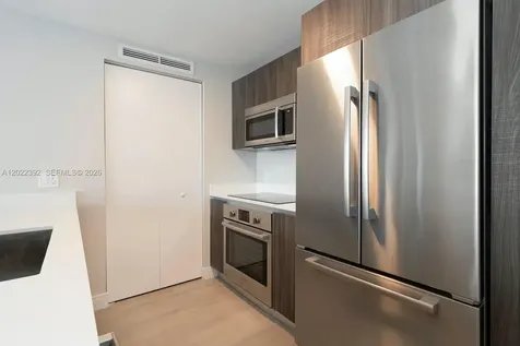 488 NE 18th Street Miami FL 33132