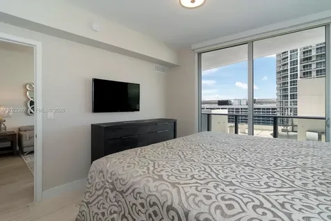 488 NE 18th Street Miami FL 33132