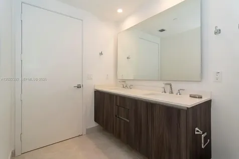 488 NE 18th Street Miami FL 33132