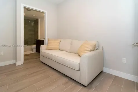488 NE 18th Street Miami FL 33132