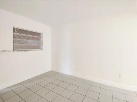 1265 W 24th Street Hialeah FL 33010