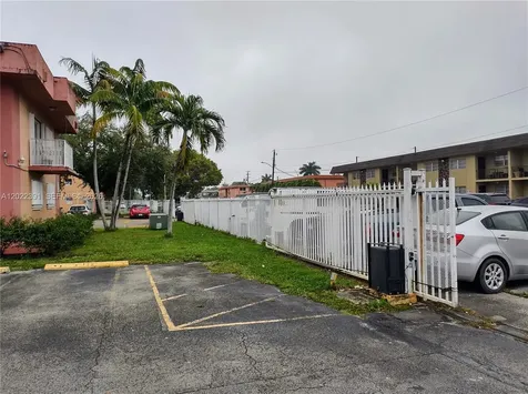 1265 W 24th Street Hialeah FL 33010