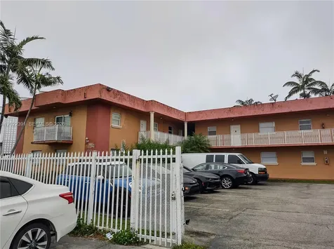 1265 W 24th Street Hialeah FL 33010