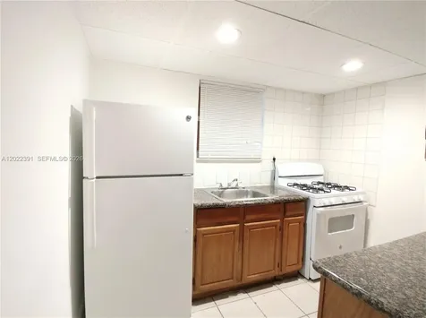 1265 W 24th Street Hialeah FL 33010