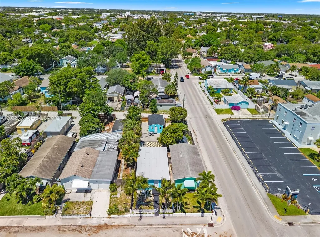 629 N F Street Lake Worth FL 33460