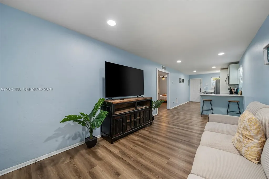 629 N F Street Lake Worth FL 33460