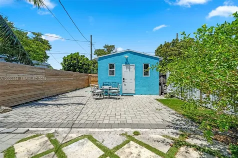 629 N F Street Lake Worth FL 33460