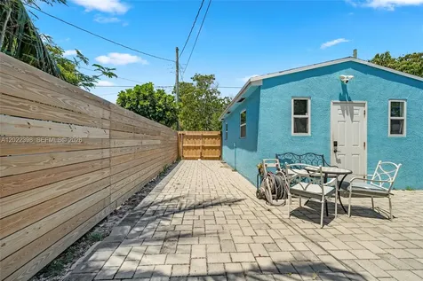 629 N F Street Lake Worth FL 33460