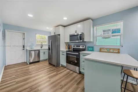 629 N F Street Lake Worth FL 33460