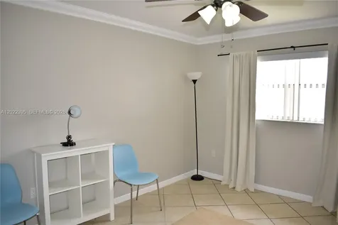 8861 Sunrise Lakes Boulevard Sunrise FL 33322