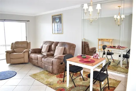 8861 Sunrise Lakes Boulevard Sunrise FL 33322