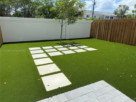 2958 Park Place Dania Beach FL 33312
