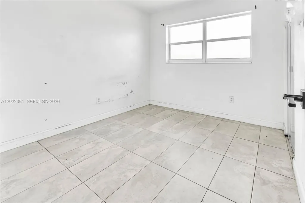 1021 NW 23rd Road Fort Lauderdale FL 33311
