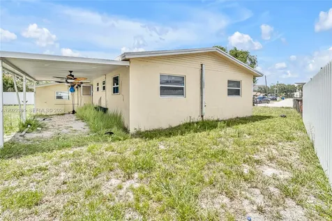1021 NW 23rd Road Fort Lauderdale FL 33311