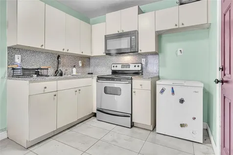 1021 NW 23rd Road Fort Lauderdale FL 33311