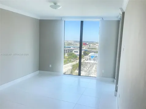185 SW 7th Street Miami FL 33130